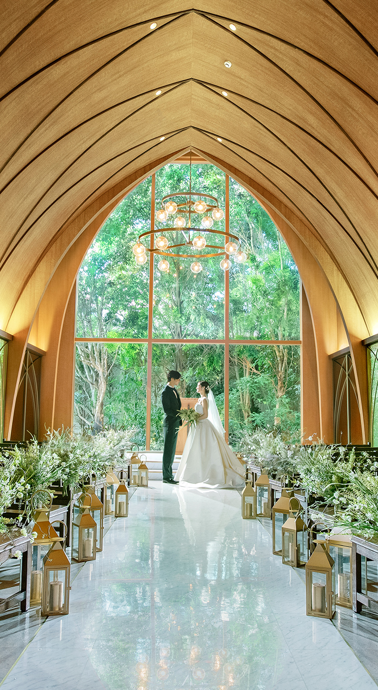 大阪の結婚式場ならT＆G_ブーケを持った花嫁