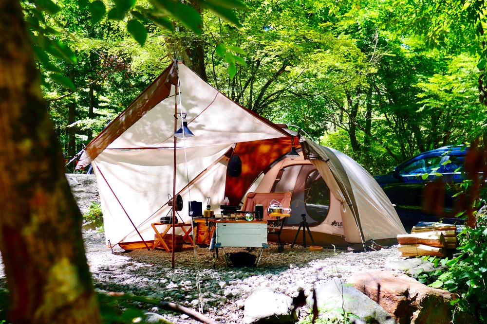 キャンプ場の熱中症対策!夏のキャンプの過ごし方のアイキャッチ