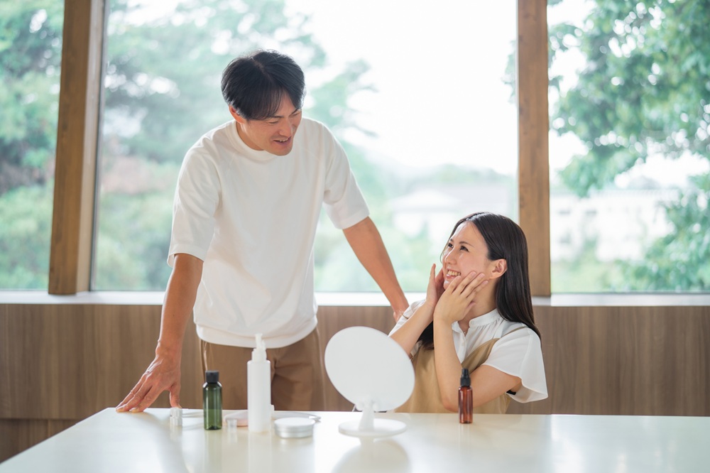 2025年最新キーワードは「肌管理」!夫婦で取り組むスキンケア特集のアイキャッチ